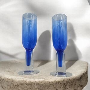 Elegant Blue Champagne Flutes
